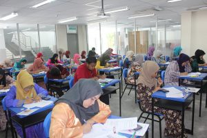 Bilik-Kuliah-04-300x200